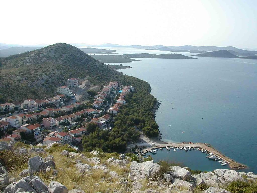 Apartments Rosanda Pakoštane Esterno foto