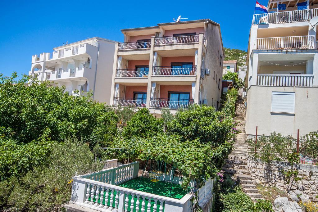 Apartments Rosanda Pakoštane Esterno foto